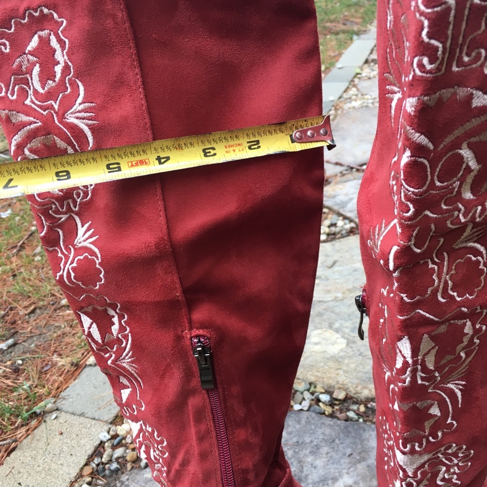 Embroidered Bohemian Ukraine Faux Suede Boots - Picture 6 of 8